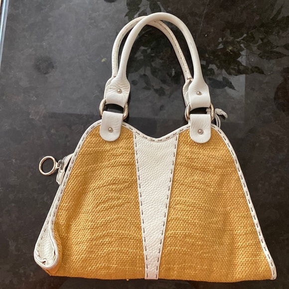 FENDI White/Beige Raffia and Leather Devil Trapezio Bag - Picture 2 of 11